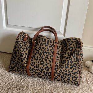 NWOT Francesca’s Leopard Print Travel Bag